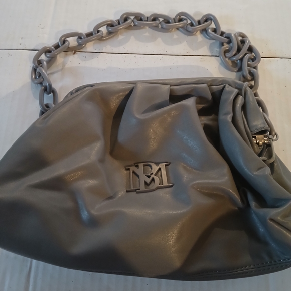 Badgley Mischka Handbags - Badgley Mischka Grey Wrapped Frame Clutch Bag with Chain Strap